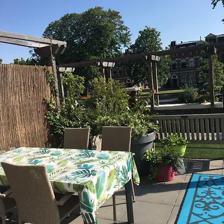 Townhouse In City Centre With Terace Leiden